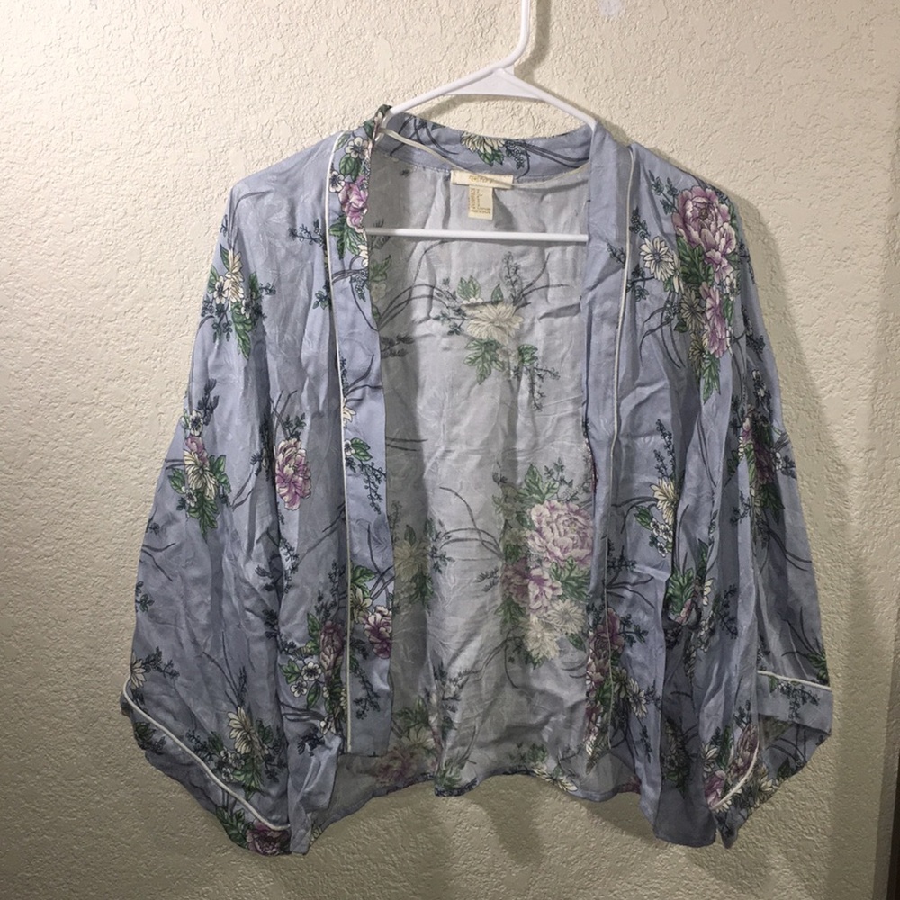 Light Blue Floral Print Kimono